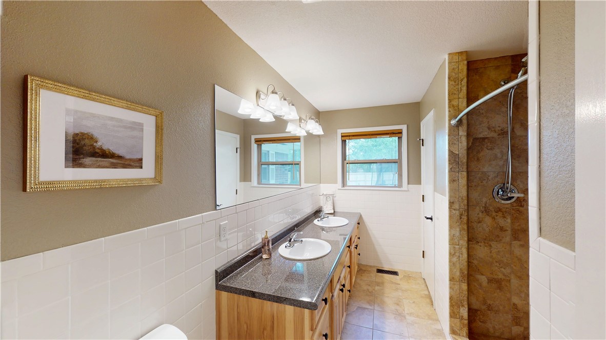 Summit Heights Rogers - Residential