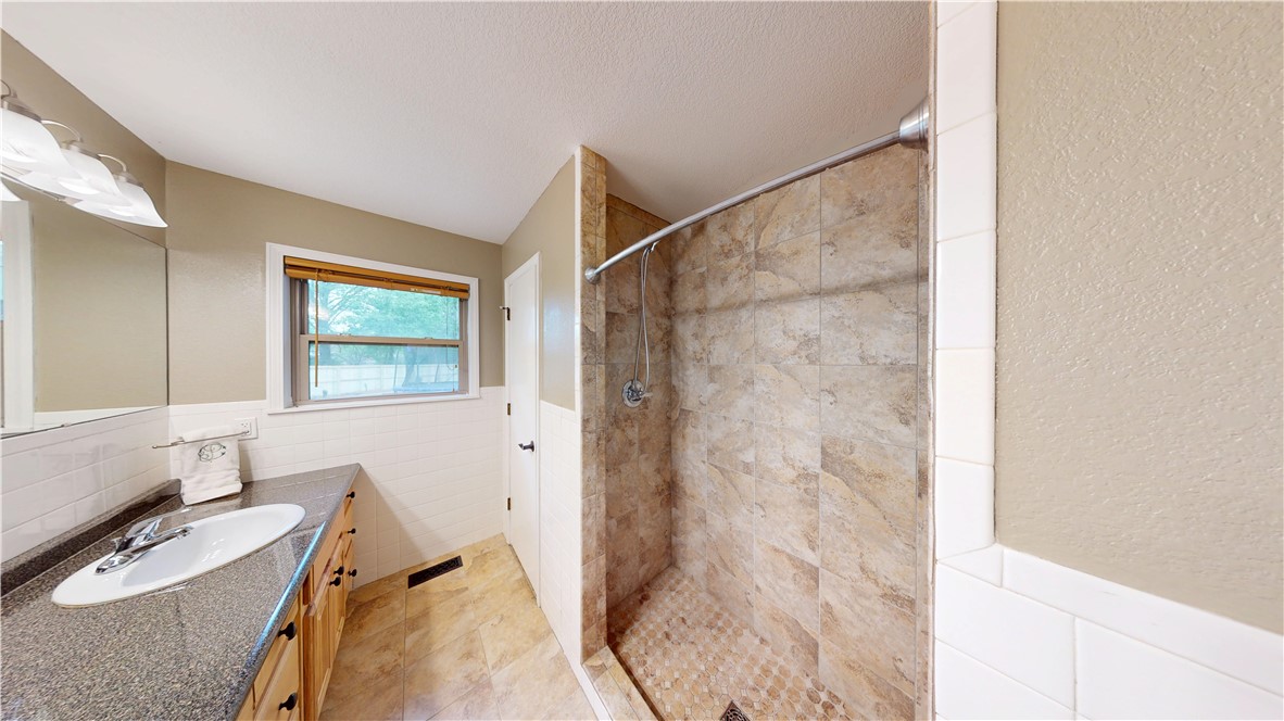 Summit Heights Rogers - Residential