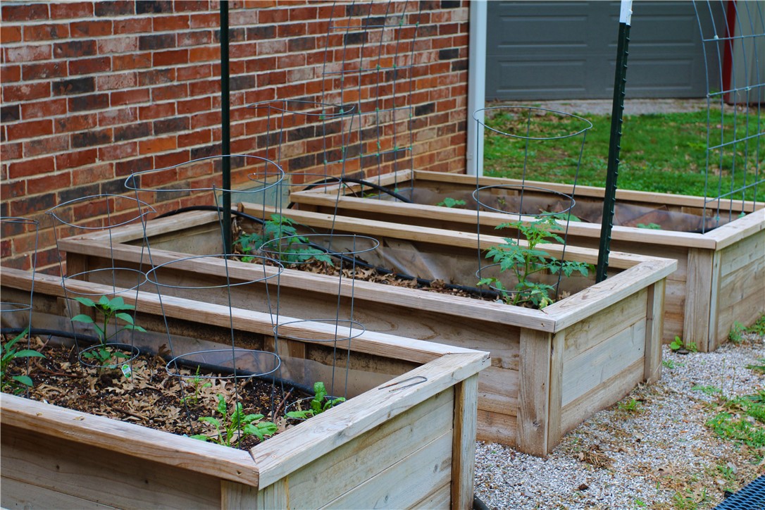 Summit Heights Rogers - Residential