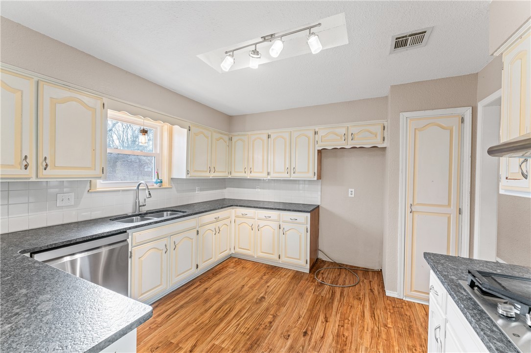 Oak Crest Estates Sub Rurban - Residential