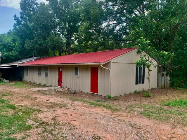 2422 Hayden Road