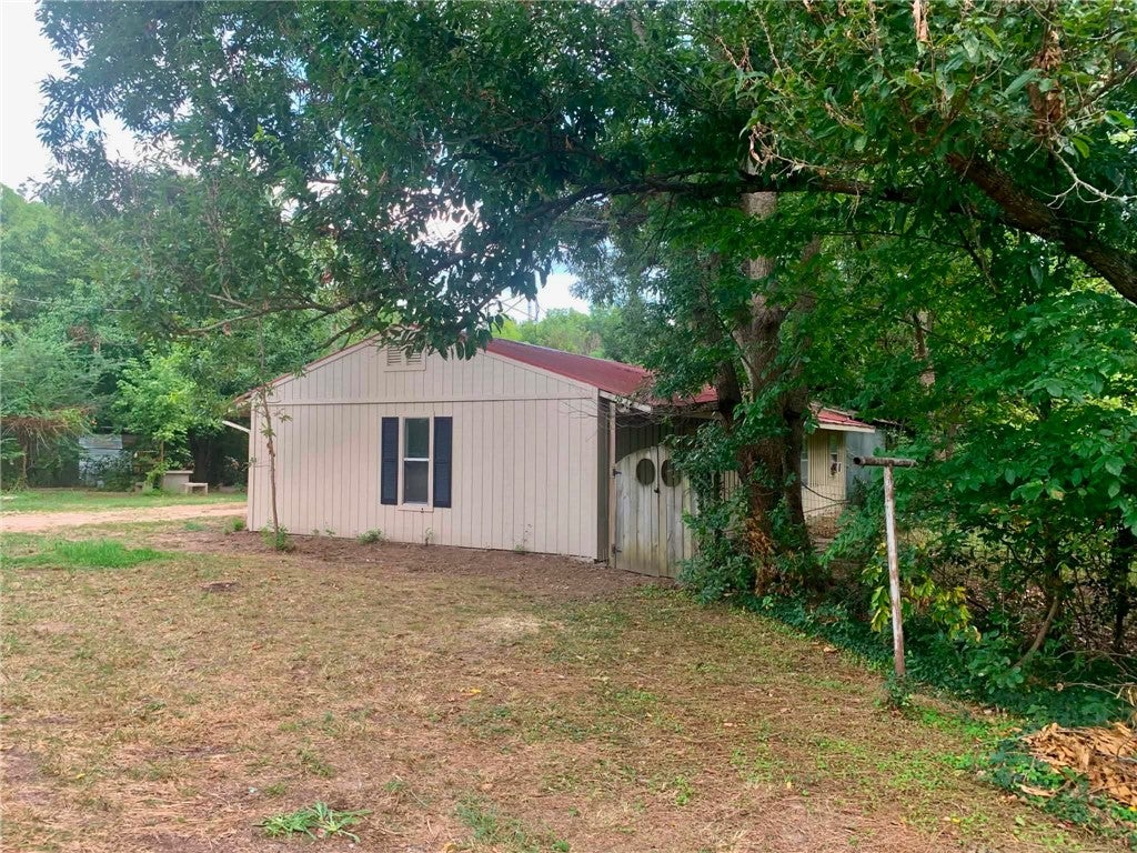 2422 Hayden Road - Photo 3