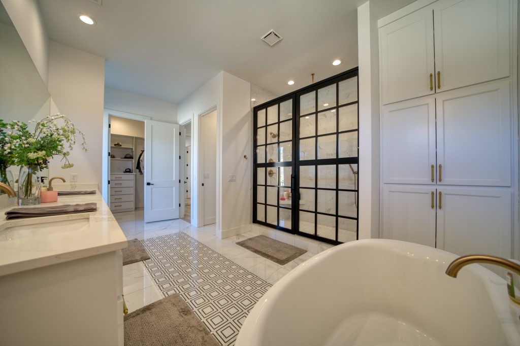 Del Lago Estates - Residential