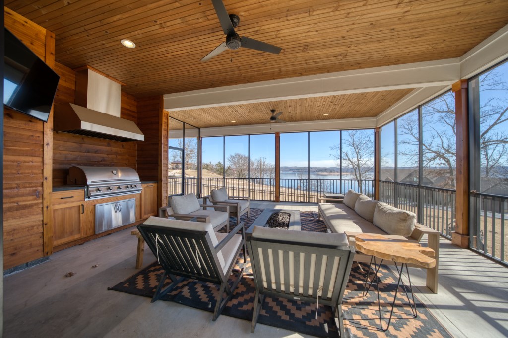 Del Lago Estates - Residential