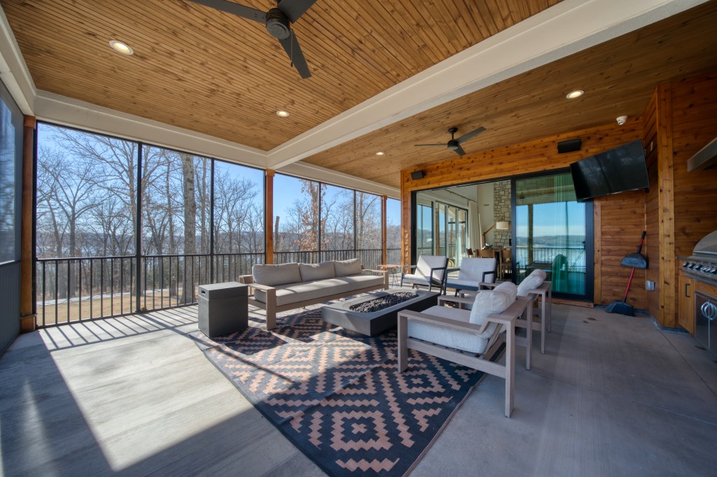 Del Lago Estates - Residential