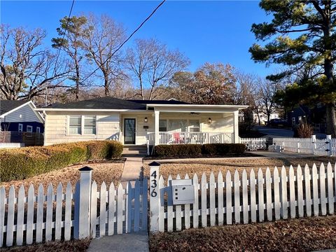 Photo of 436 E Prospect Street, Fayetteville, AR 72701 (MLS # 1335338)
