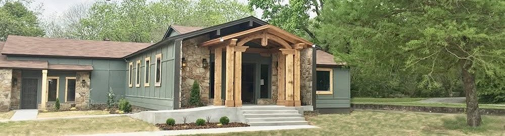 Unlock the potential of your business with this expansive 8,000 sq ft office space ideally located in the growing city of Conway, Arkansas. Designed to accommodate a variety of professional uses, this property offers both functionality and flexibility in a highly accessible location.