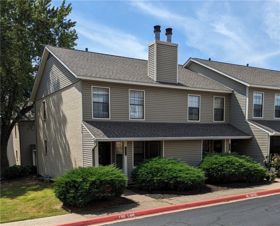 Fairway Condo - Residential