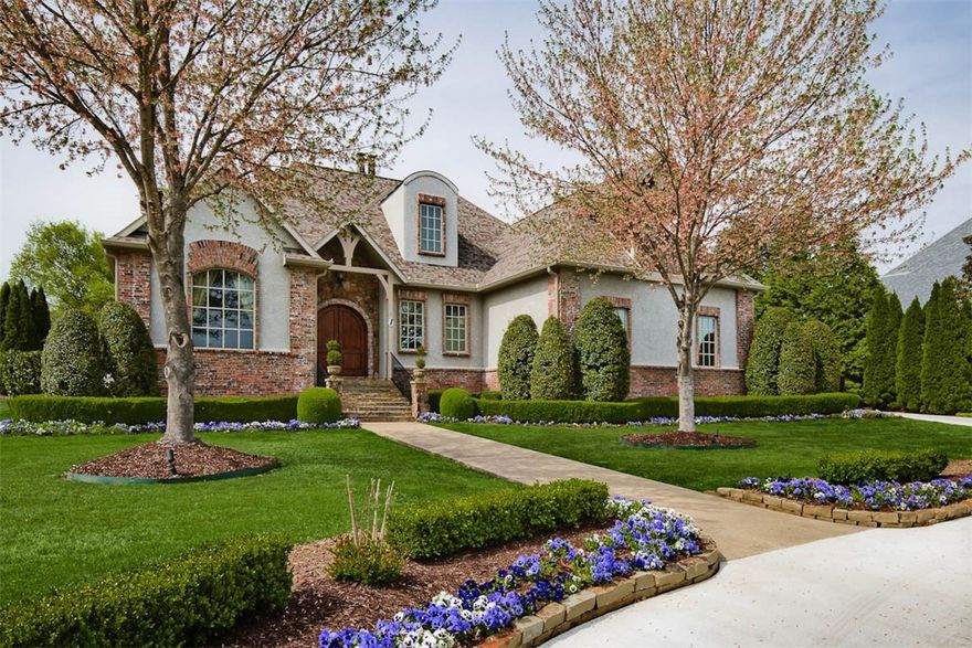 Stunning custom-built estate located in prestigious Pinnacle Country Club! This immaculate home offers 4
bedrooms, 4 full bathrooms and 2 half baths with a thoughtful layout designed for entertaining and easy
movement. Exceptional features including high ceilings, stained trim, real hardwood floors, grand lighting
and gorgeous wood windows that roll out detailing every feature with natural light. Spectacular kitchen
with grand island and high end appliances, 2 dining areas, 2 offices with built-ins and Control 4 system.
With upgraded insulation throughout the home feels practically sound proof! Second floor with three
bedrooms that are all suites having their own bathrooms, bonus room with a balcony and half bath.
Incredible landscaping on this half an acre fescue lot with mature trees and room for a pool plus a circle
drive. This is your chance - it doesn't get better than Pinnacle and all it has to offer.