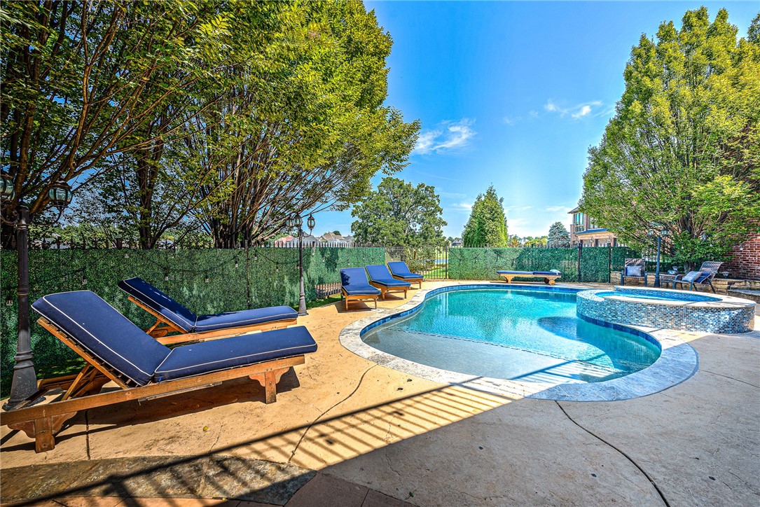 Shadow Valley Ph V Rogers - Residential