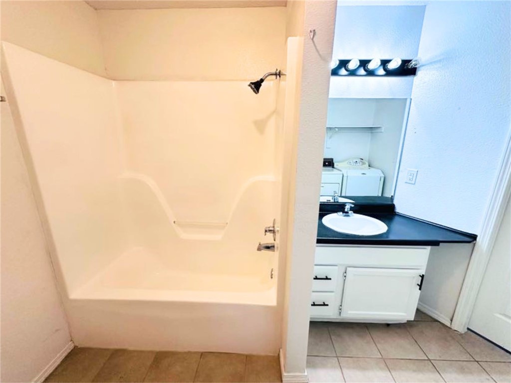 Carriage Square Sub Bentonville - Residential Lease