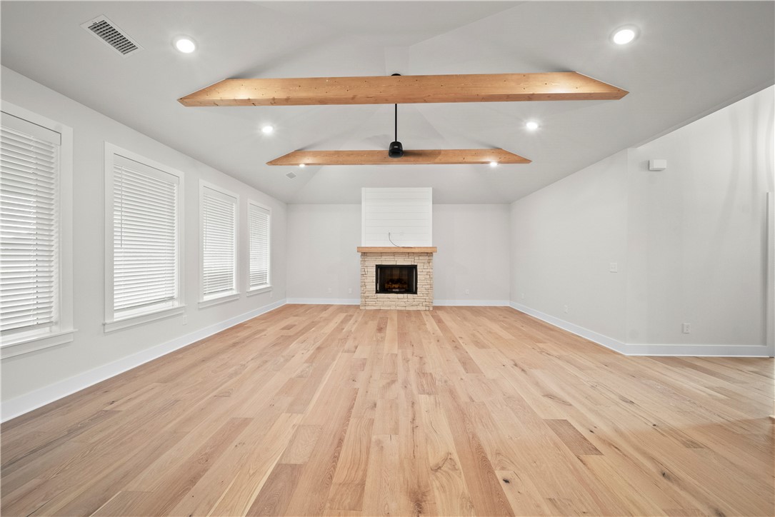 MAPLE ESTATES PH III-CENTERTON - Residential