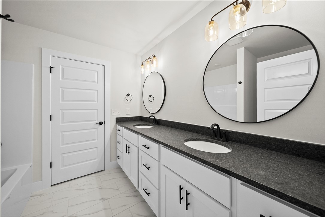 MAPLE ESTATES PH III-CENTERTON - Residential