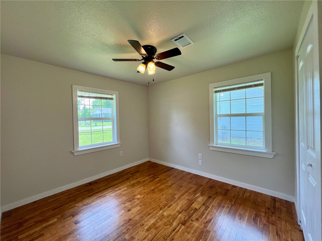 Harris Add Gravette - Residential Lease