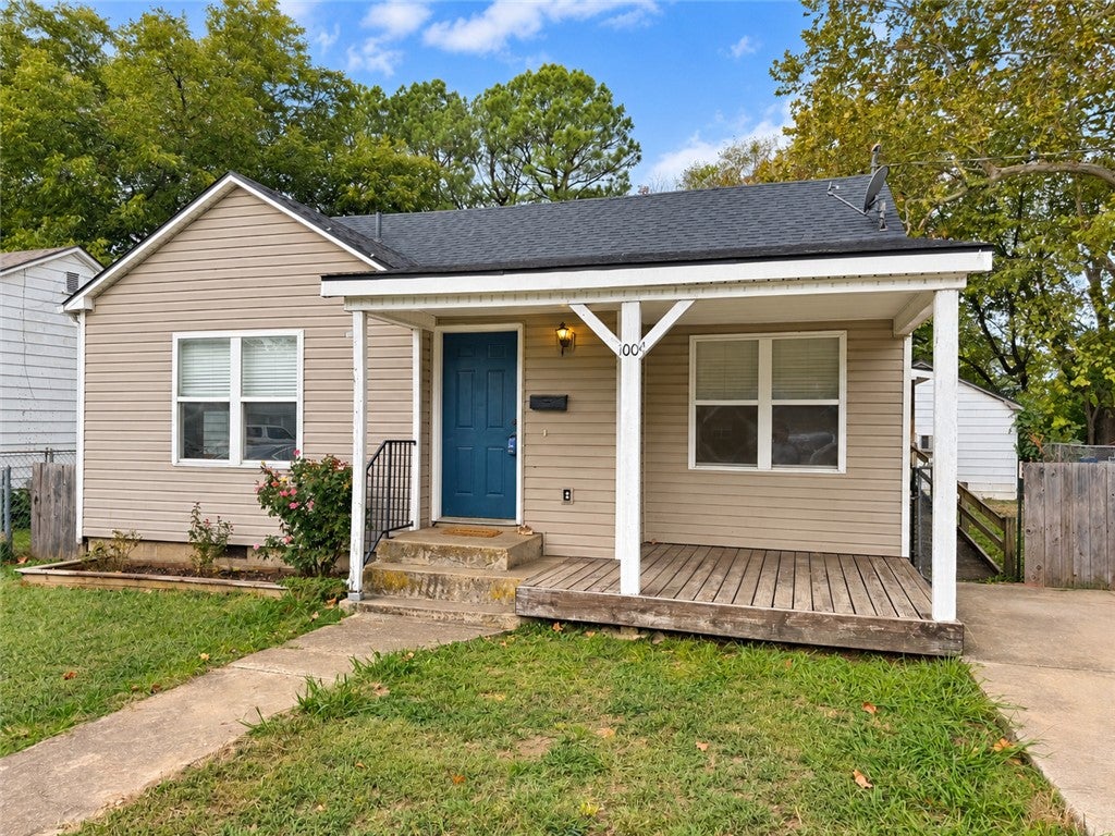 1004 Mill Street
