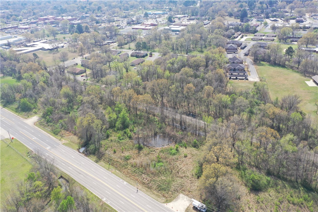 The Rock Comm Park - Land