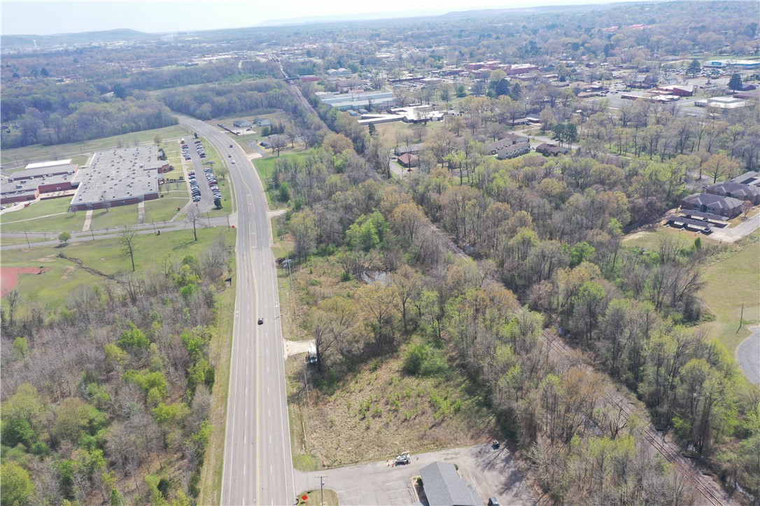 The Rock Comm Park - Land