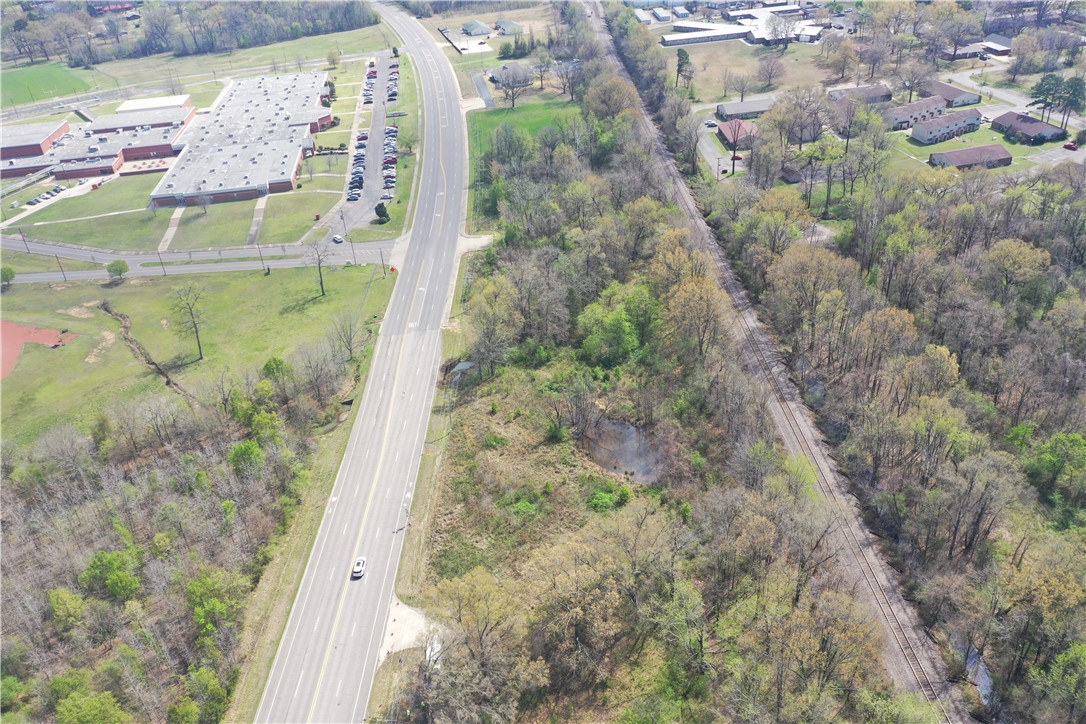 The Rock Comm Park - Land