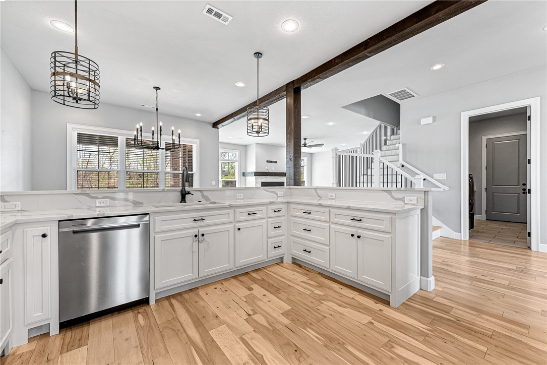 AMBER RIDGE NORTH AT WOODS CREEK SUB - Residential