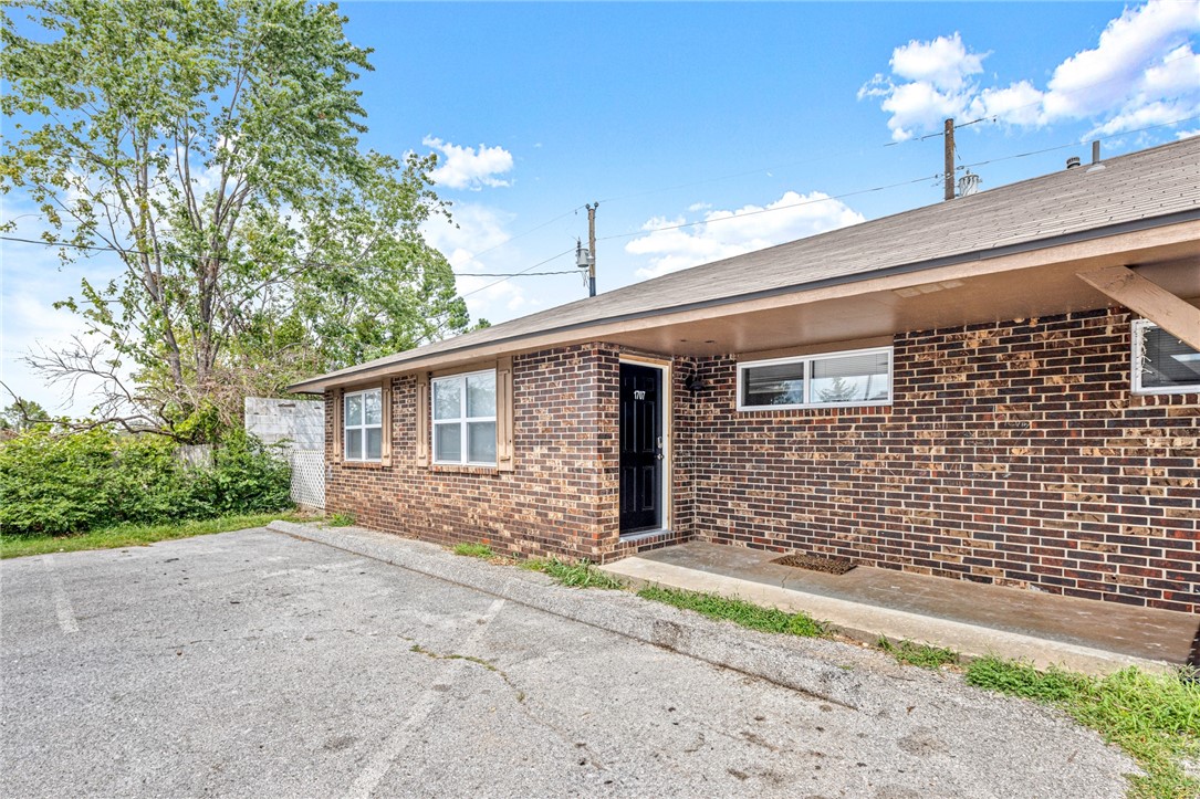 Roberts Callaghan Sub Rogers - Residential Lease