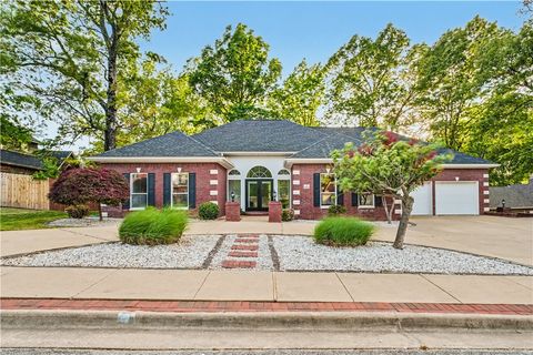 Photo of 3 David Drive, Bentonville, AR 72712 (MLS # 1344238)