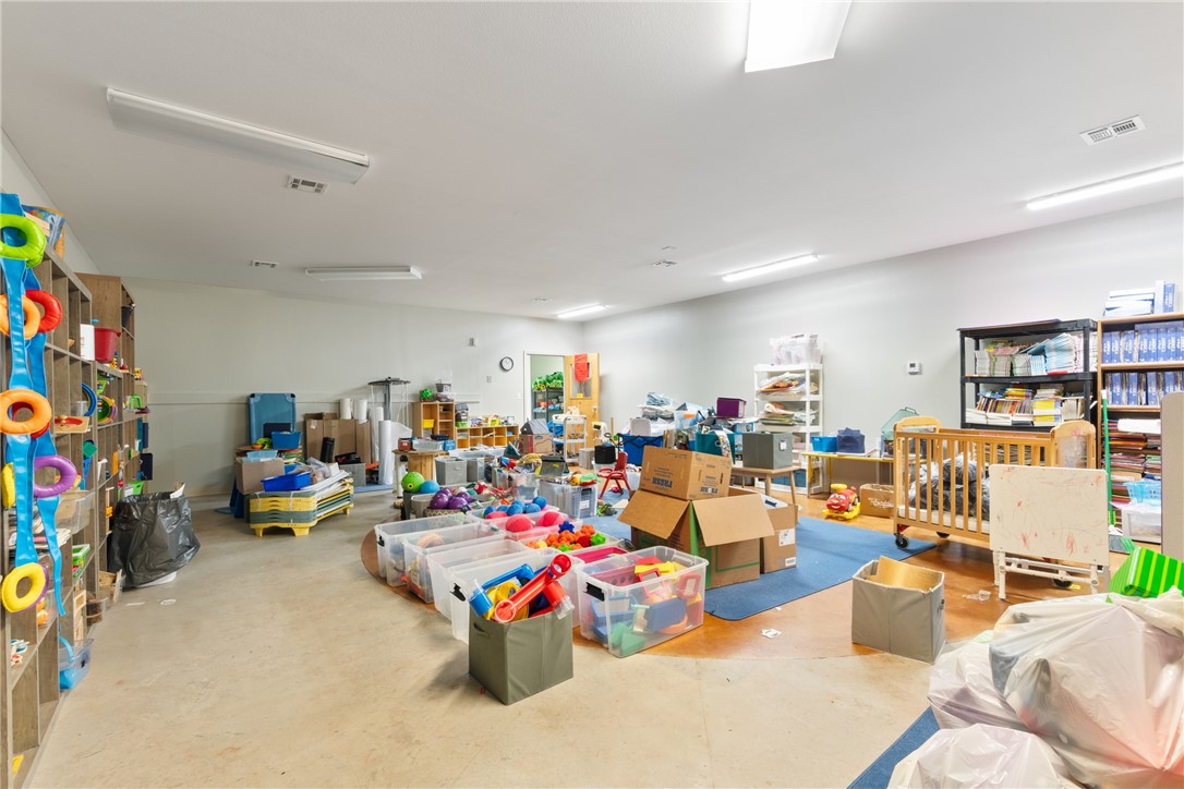 VILLAGE SQUARE-GENTRY - Commercial Lease