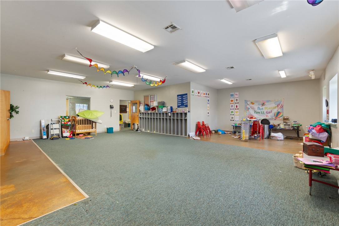 VILLAGE SQUARE-GENTRY - Commercial Lease