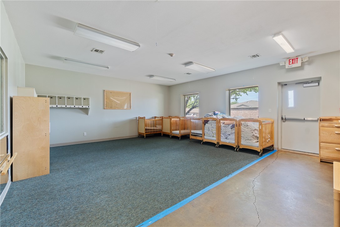 VILLAGE SQUARE-GENTRY - Commercial Lease