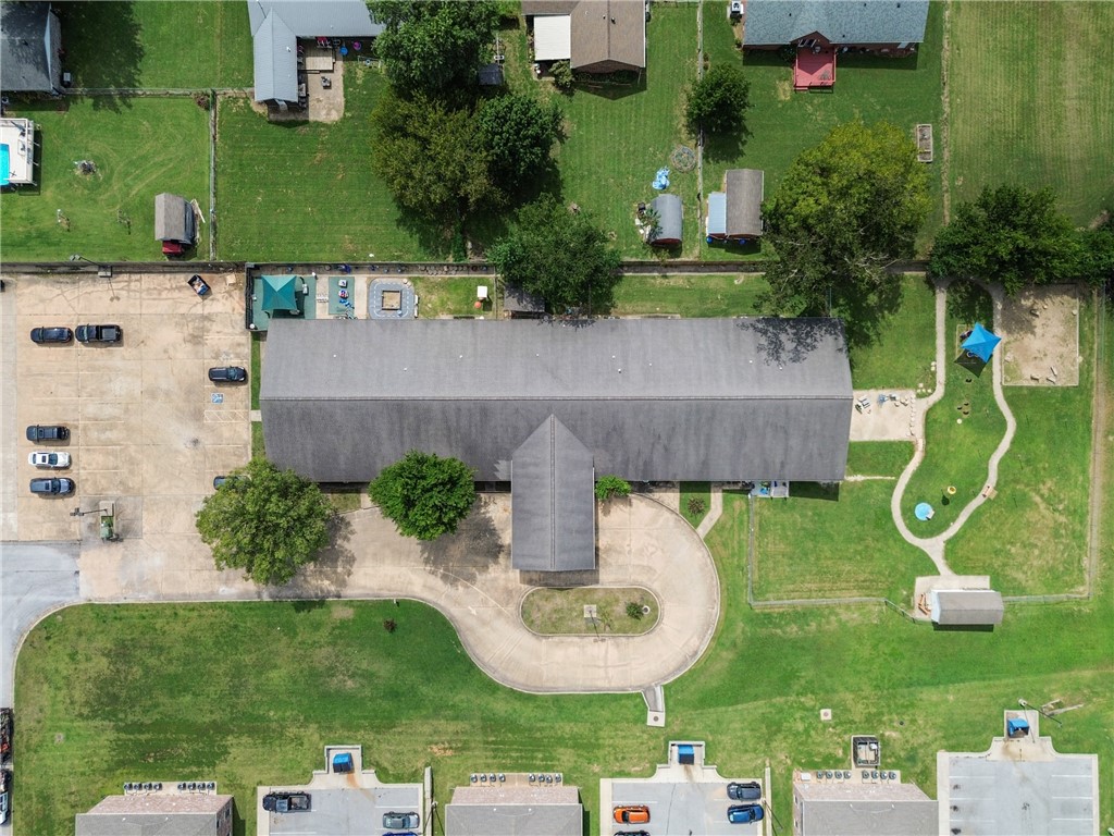VILLAGE SQUARE-GENTRY - Commercial Lease