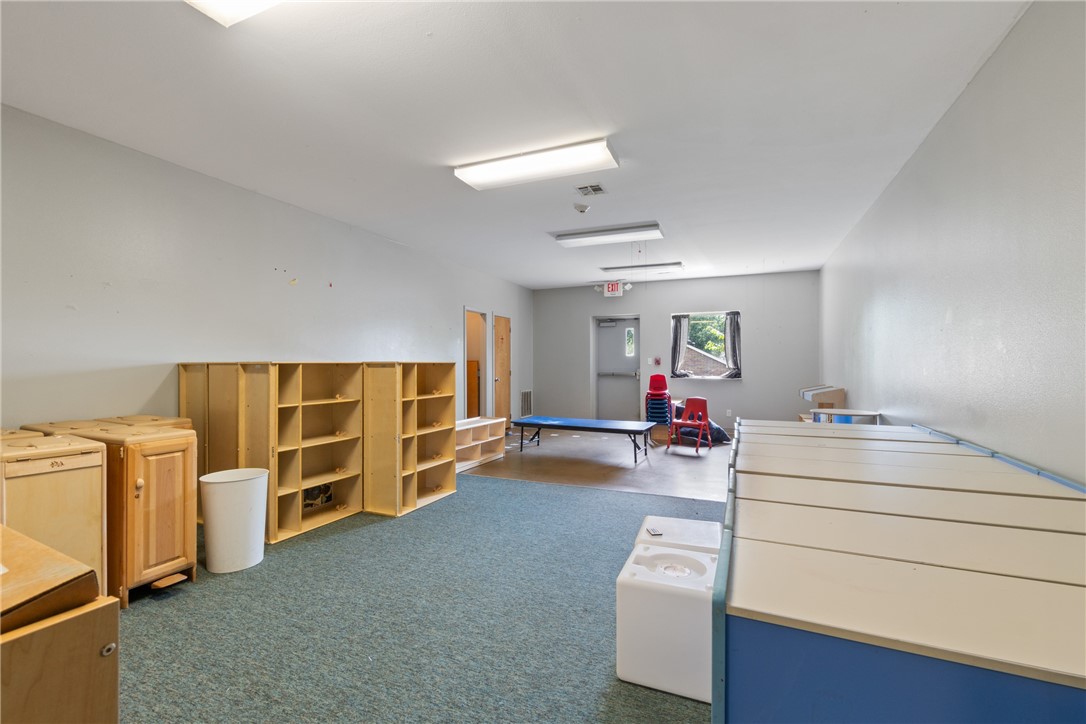 VILLAGE SQUARE-GENTRY - Commercial Lease