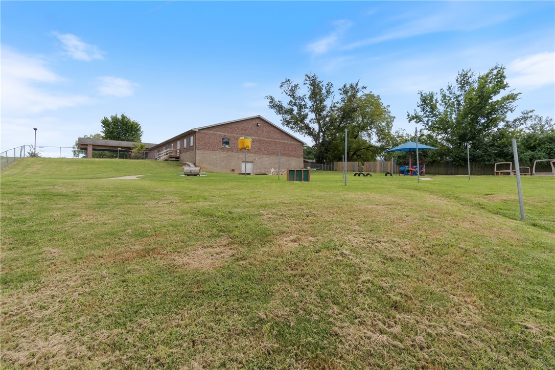 VILLAGE SQUARE-GENTRY - Commercial Lease