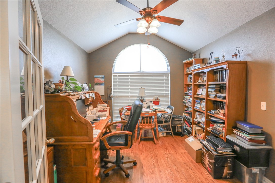 Weston Hills Sub Ph I Cave Spgs - Residential