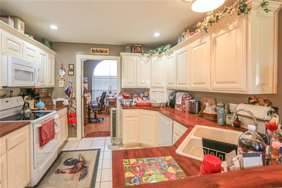 Weston Hills Sub Ph I Cave Spgs - Residential
