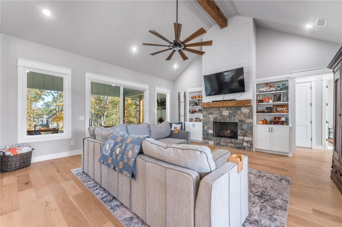 Shelby Forrest Rurban - Residential