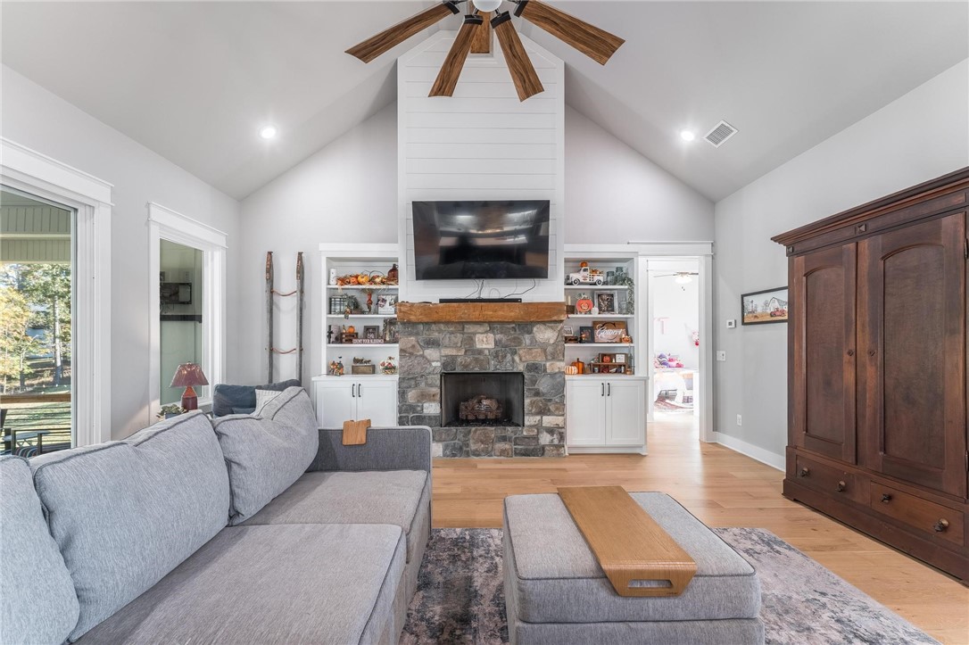 Shelby Forrest Rurban - Residential