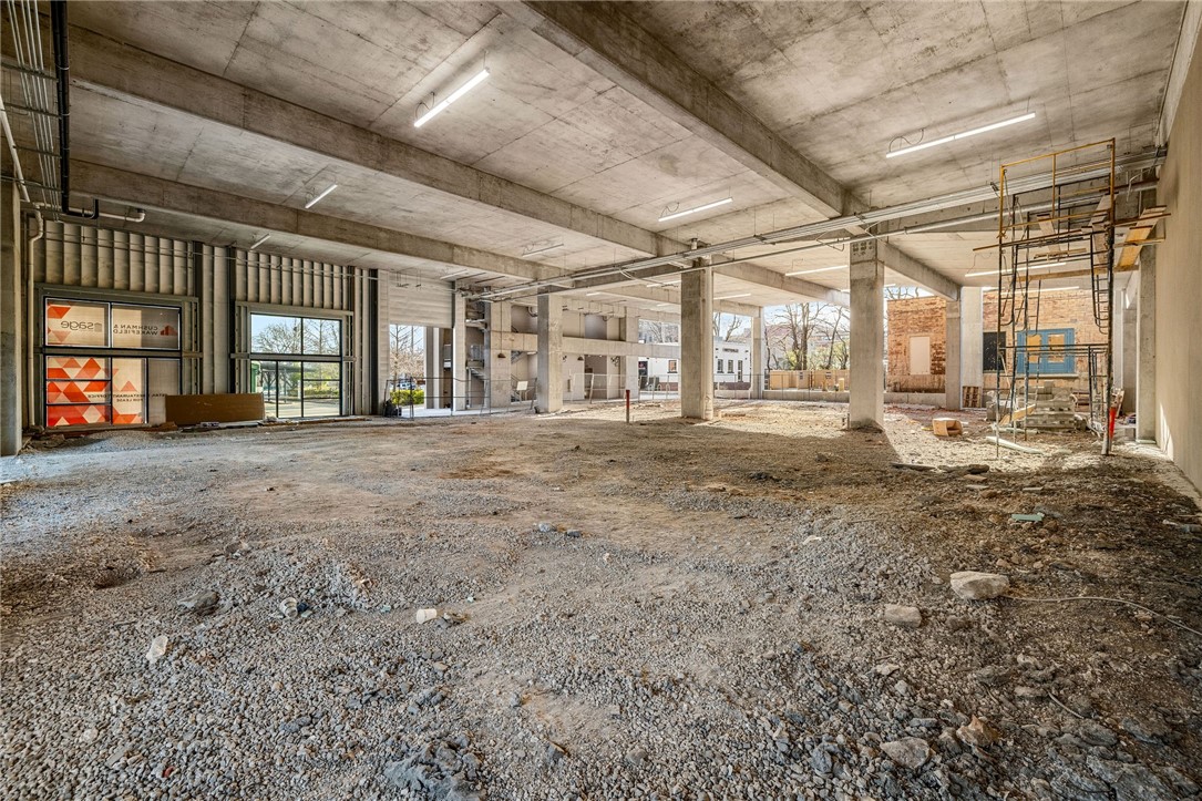 Downtown - Commercial Lease
