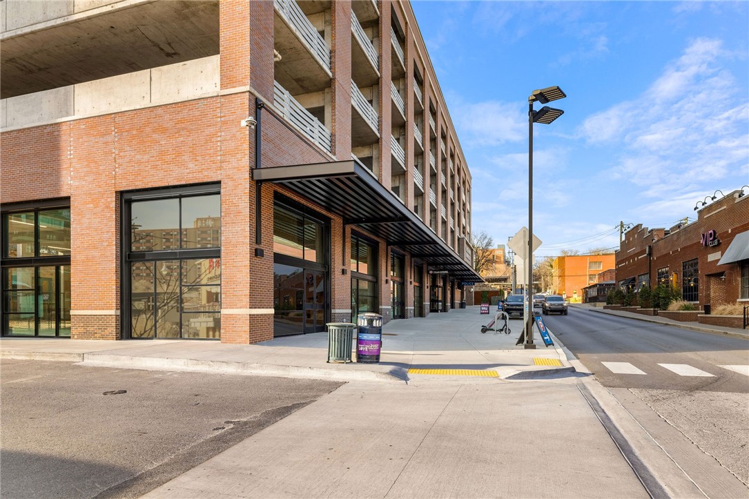 Downtown - Commercial Lease