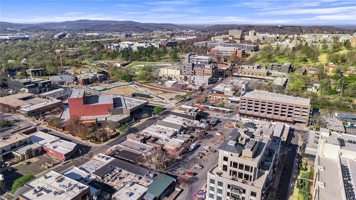 Downtown - Commercial Lease