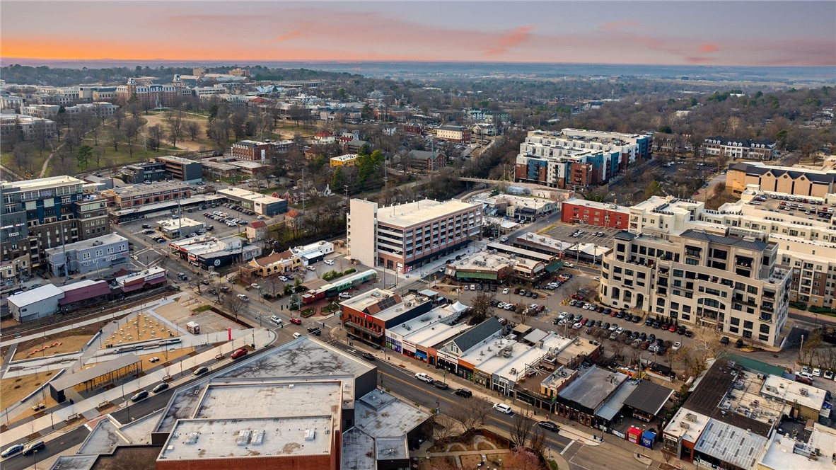 Downtown - Commercial Lease