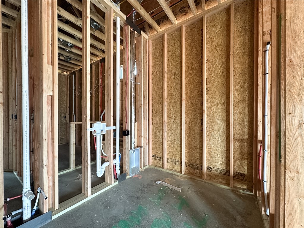 County Line Square - Residential