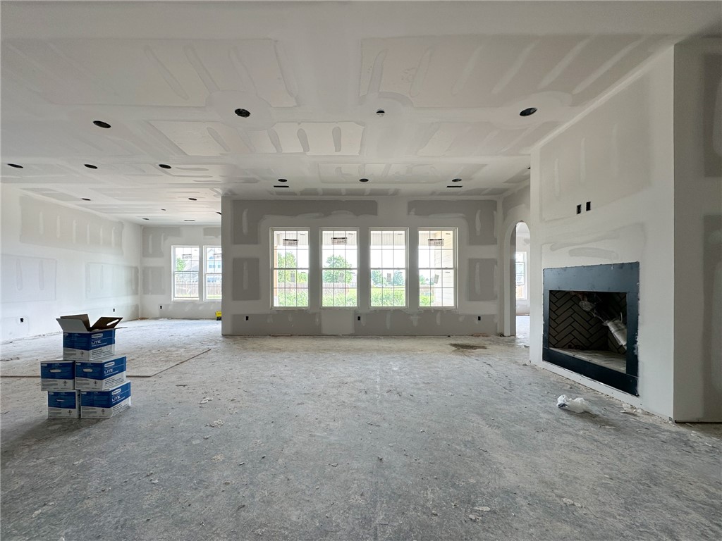 County Line Square - Residential