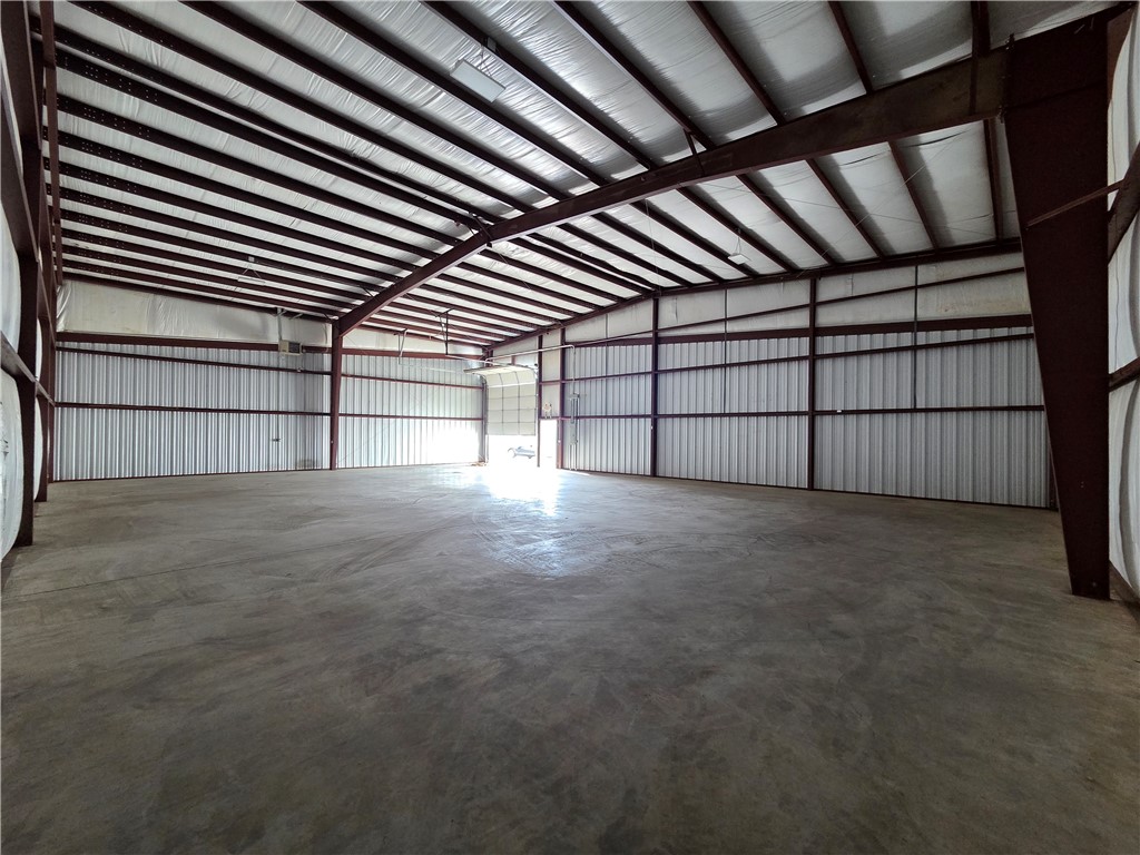 Kc Sub Ph I - Commercial Lease