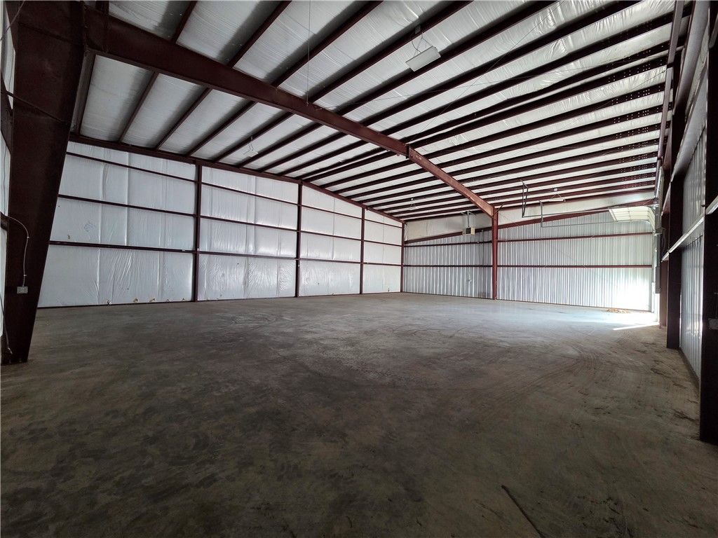 Kc Sub Ph I - Commercial Lease