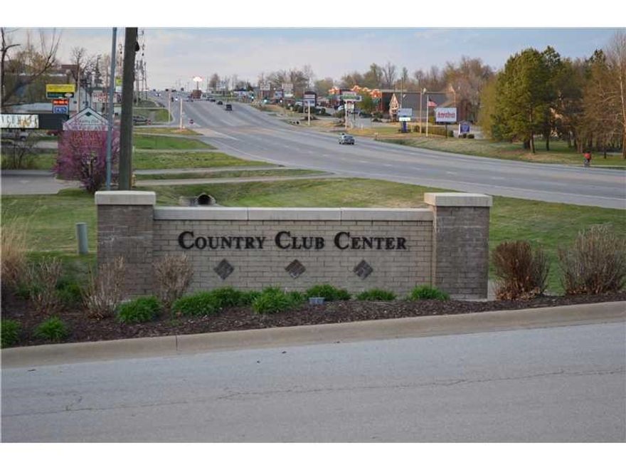 Prime professional complex featuring 3 buildings. Excellent road frontage on 71B, ample parking, and convenient location.