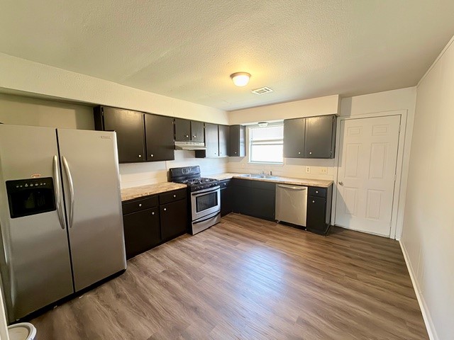 HENDRIX SUB PH I & II-ROGERS - Residential Lease