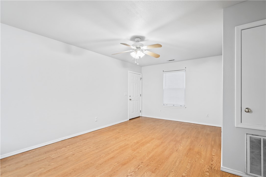 Rock On Razorback Condos Hpr - Residential Income
