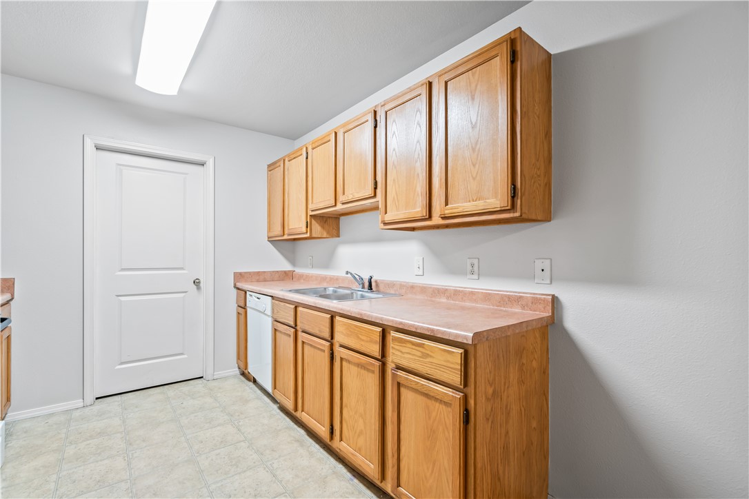 Rock On Razorback Condos Hpr - Residential Income