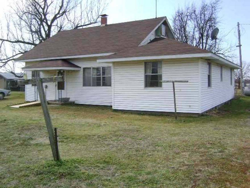 Sold at Print.  House, barn and other out buildings on 103.79 acres m/l