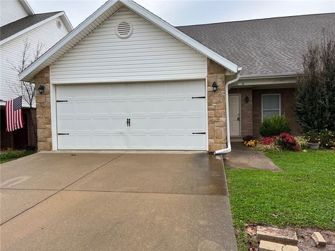 Photo of 3400 SW Deerfield Boulevard 2 #2, Bentonville, AR 72713 (MLS # 1326247) Photo of 3400 SW Deerfield Boulevard 2 #2, Bentonville, AR 72713 (MLS # 1326247)