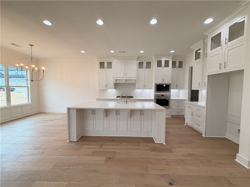 Crescent View - Residential